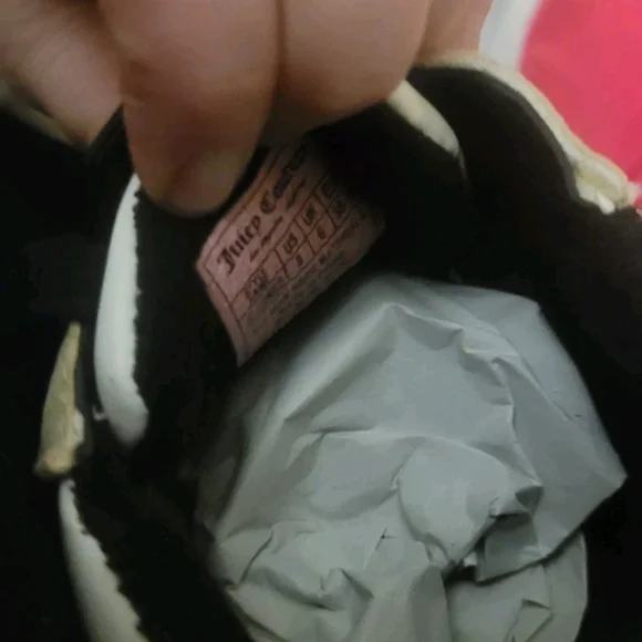 Womens JUICY COUTURE New In Box Tan And WHITE Sneakera - Picture 4 of 8